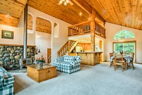 Hot Tub Access, Near Skiing: Tahoe Donner Cabin - Image 5
