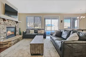 Beautiful 5BR w Hot Tub Pool Access Sleeps 16 - Image 5