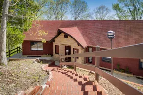 'Ledge Lodge' Burkesville Getaway: Pool & Views! - Image 3