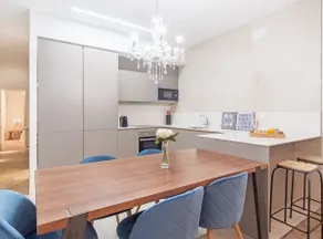 Stylish 3-Bedroom Apartment in Chueca - Image 3
