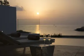 Protaras Beachfront Villa Blue Waves - Image 4