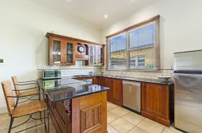 Fairholme Townhouse - Image 4
