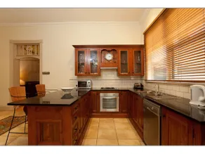 Fairholme Townhouse - Image 2