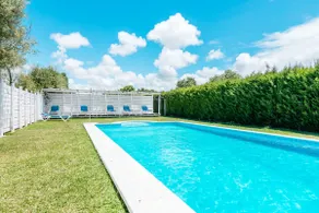 Casa La Castañuela: Shared Pool, Private Terrace & Wi-Fi in El Palmar - Image 2