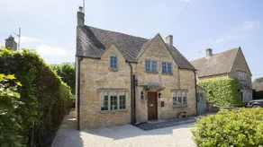Schlafmöglichkeiten für 7, Bourton-on-the-Water, Parkplatz, großer privater Garten - Image 5