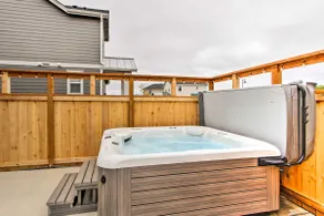 Walk to Beach: Ocean Shores House w/ Fireplace - Image 2