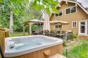 Owls Nest Gold Bar Cabin with Hot Tub and Fireplace - Image 2