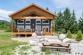 Dog friendly cabin walking distance to the river - Image 3