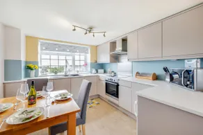 Angorfa Aberaeron Apartment - Image 4