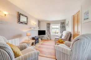 Angorfa Aberaeron Apartment - Image 2