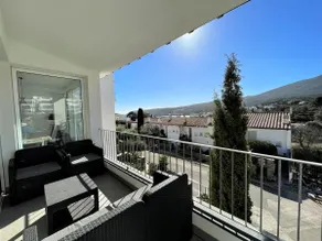 HERETAT - Casa con garaje a 5 minutos del centro - Image 2