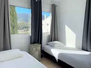 HERETAT - Casa con garaje a 5 minutos del centro - Image 3