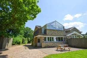 2 Bed in Cardiff oc-45394 - Image 4