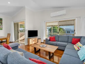 Orient Lane on the Hill by Kingscliff Accommodation - Image 3