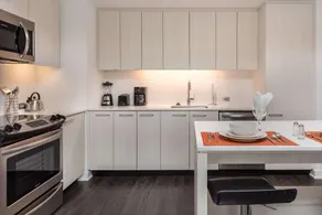 Spacious Town Center 2BR| Workspaces - Image 4
