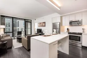 Spacious Town Center 2BR| Workspaces - Image 3