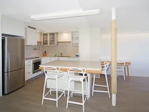 Portsea 5 - 2BR Riverfront Apt - Image 3