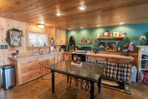 *Lakeside Log Cabin!* Blessings & Memories Abound! - Image 4