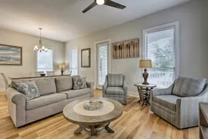Spacious Miramar Beach Cottage w/ Beach Access! - Image 3