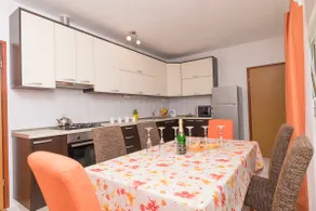 Apartments Petea Omis - Image 3