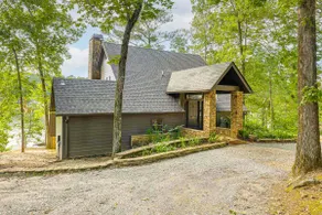 'Arcade Cove' - Renovated Lake Martin Home w/ Dock - Image 2
