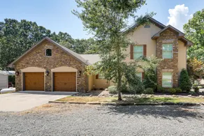 Upscale Gem w/ 2 Boat Slips on Greers Ferry Lake - Image 3