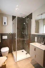 Apartment-Deluxe-Ensuite - Image 3