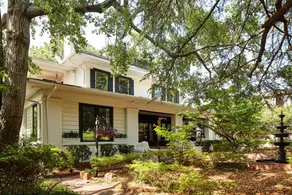 Apt1 Edenbrae - Serene Walkable Modern Retreat Named Best in Bham - Image 3