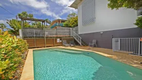 Einheit 2, Sea Breeze Villas-39 First Avenue Coolum - WIFI, 400 Bond - Image 2