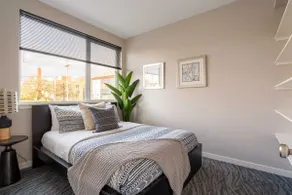 Hip 1BR • Retro-Modern Vibes • Prime SE Spot - Image 3