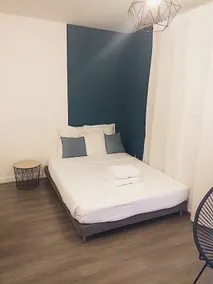 Pro Rental - Comfort Studios/Free Parking - Image 4