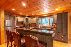 3BR, 2BA Luxury Cabin auf Beech Mountain, Whirlpool, in der Nähe von Beech Mountain Ski Resort - Image 3