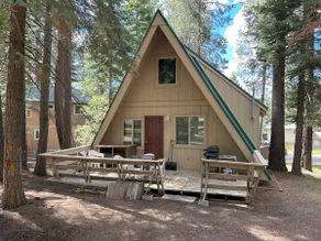 Lodgepole Chalet 3 Bedroom Home by RedAwning - Image 4