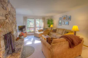 Condo économique incliné avec barbecue, 2 foyers, près de la plage (IVC0817) - Image 3
