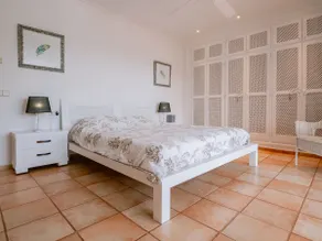Villa in Cala Llonga near Beach & Ferry Port - Image 2