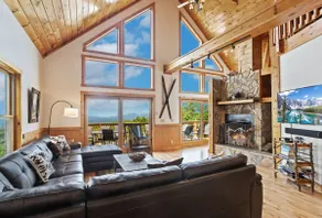 6BR Beech Mtn Lodge: 180° Views & Game Room - Image 4