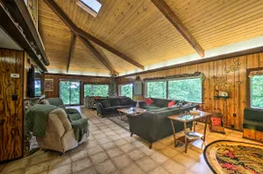 'Pine Lodge Cabin' on 450 Acres in Ozark Mountains - Image 3