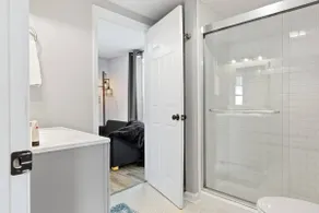 Recently Renovated Chic Durham Farmhouse - Image 4