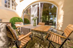 Elegant & historic country house, high ceilings, umz - Image 4