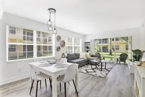 260A – Modern Magnolia • No Stairs + Free Parking - Image 3