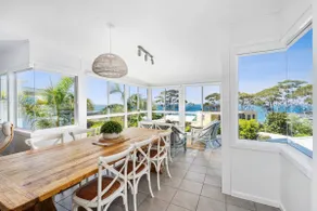 Mara at Hyams Beach - Image 2