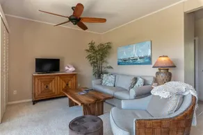 Waterfront condo w/ lanai on Royal Coconut Coast - Image 2