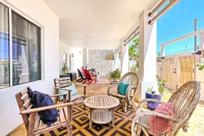 Brand New Pool & Hot-tub! Steps from the beach! - Image 5