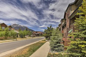 Elegant Frisco Condo w/ Private Hot Tub & Views! - Image 3