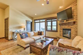 Elegant Frisco Condo w/ Private Hot Tub & Views! - Image 4
