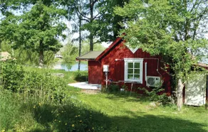 Amazing Home In Strängnäs With Sauna - Image 2