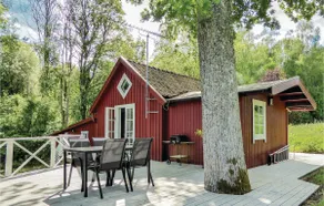 Amazing Home In Strängnäs With Sauna - Image 3