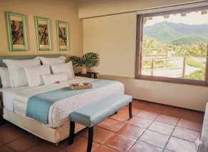 Your Dream Vacation Awaits at our Beachfront Villa - Image 4