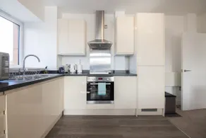 Entire 2 Bed - Free Parking - 45 - The Cosy Collection - Image 3