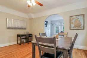 ★Grosse Pointe Getaway★ ★Downtown Detroit Close★ - Image 5